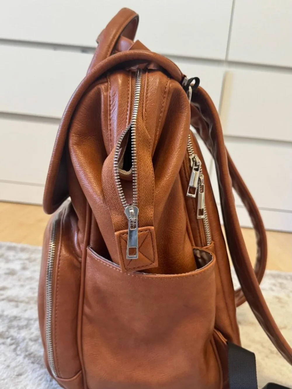 Upper New York La Madison Dayflow Ultimate 3 in 1 Diaper Bag
